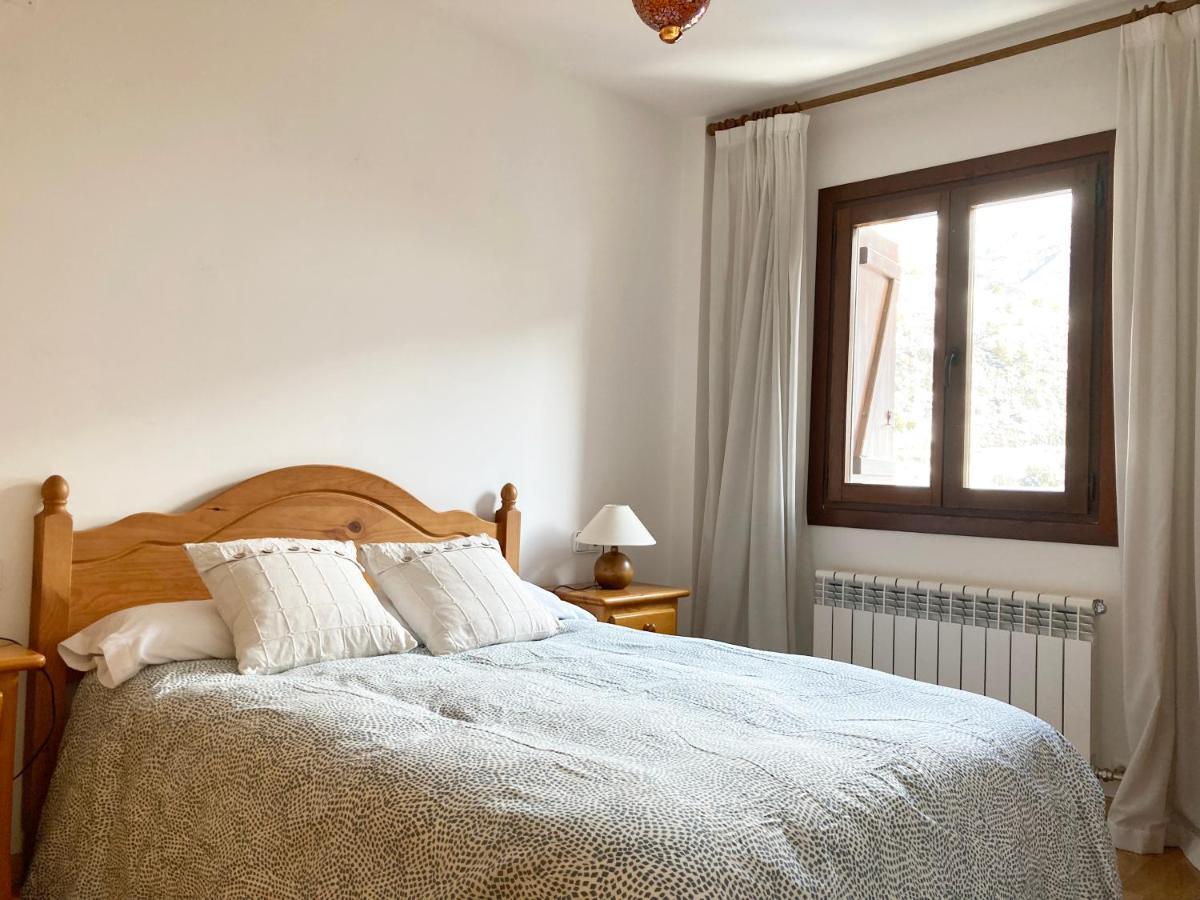 Apartamento Tarmanones Escarrilla Exterior photo
