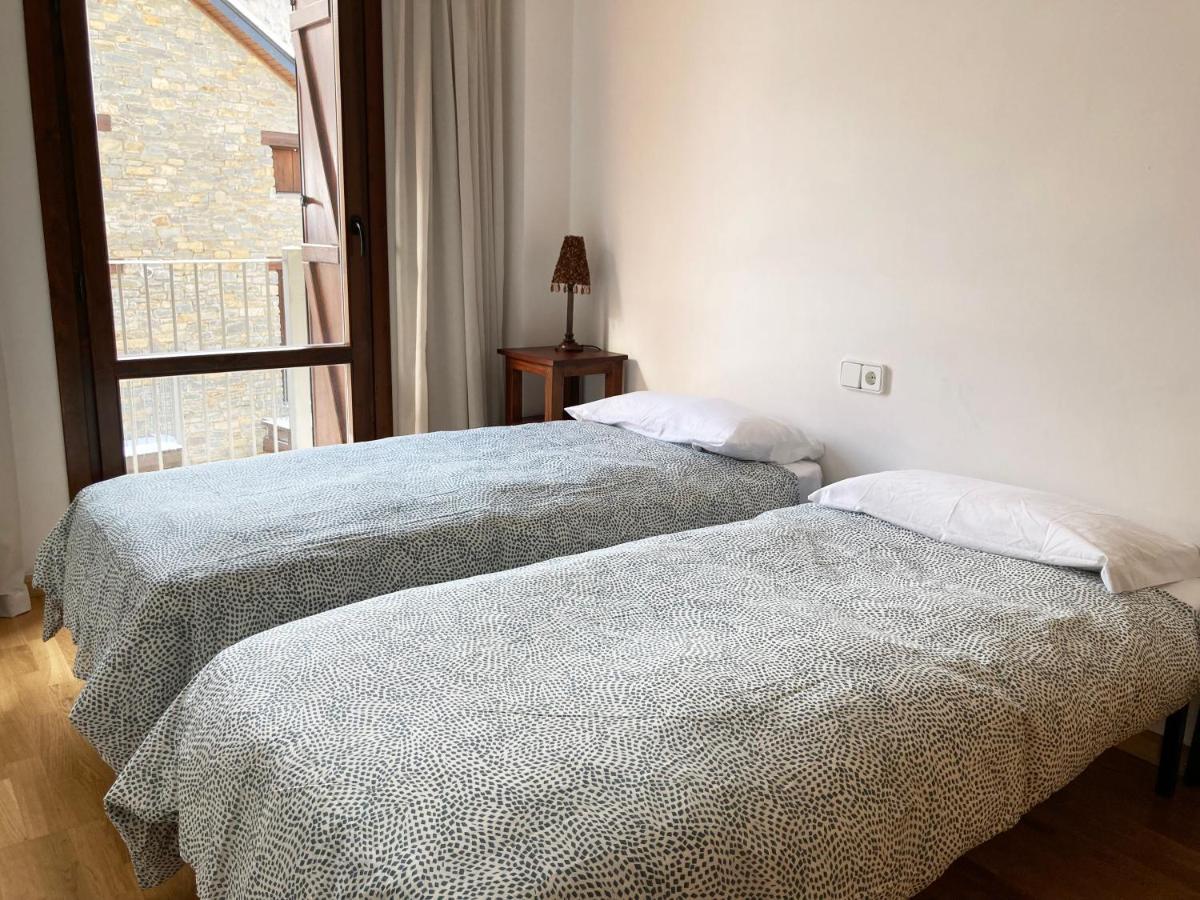 Apartamento Tarmanones Escarrilla Exterior photo